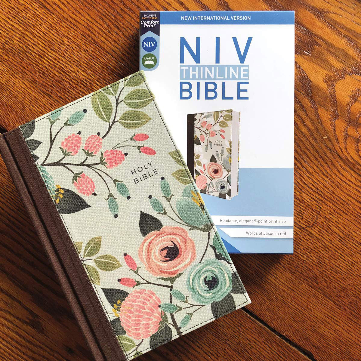 NIV Thinline Bible Red Letter Edition Floral (Comfort Print)(Hardcover)