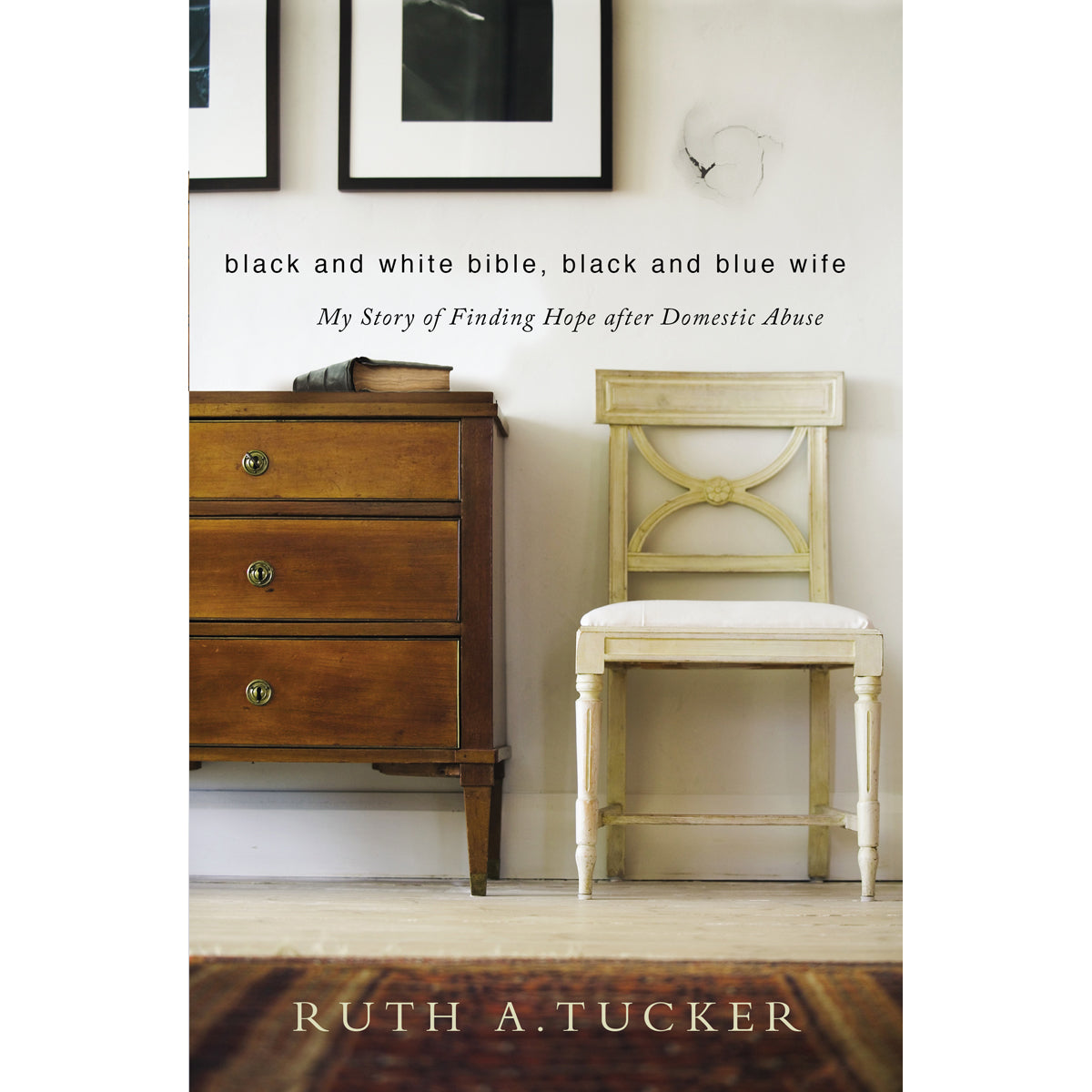 Black And White Bible Black And Blue Wife (Paperback)