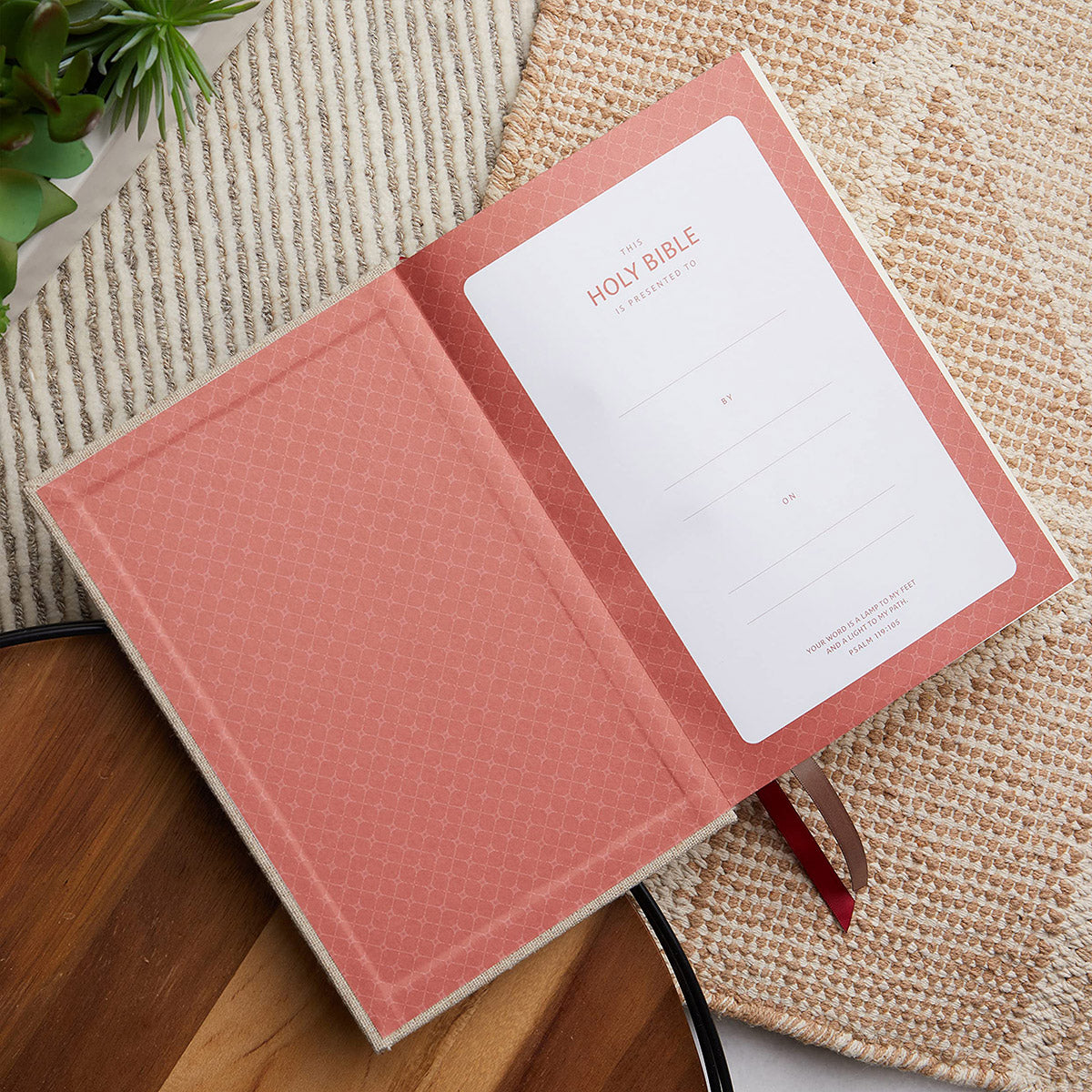 NKJV Interleaved Bible Journal Edition Red Letter (Comfort Print)(HC)