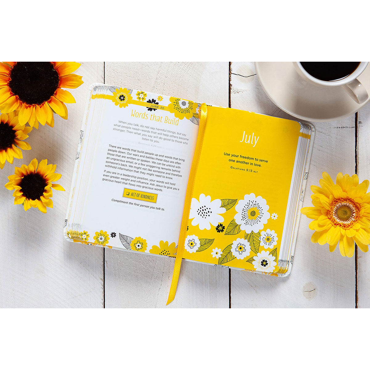 365 Days Of Kindness: Daily Devotions (Imitation Leather)