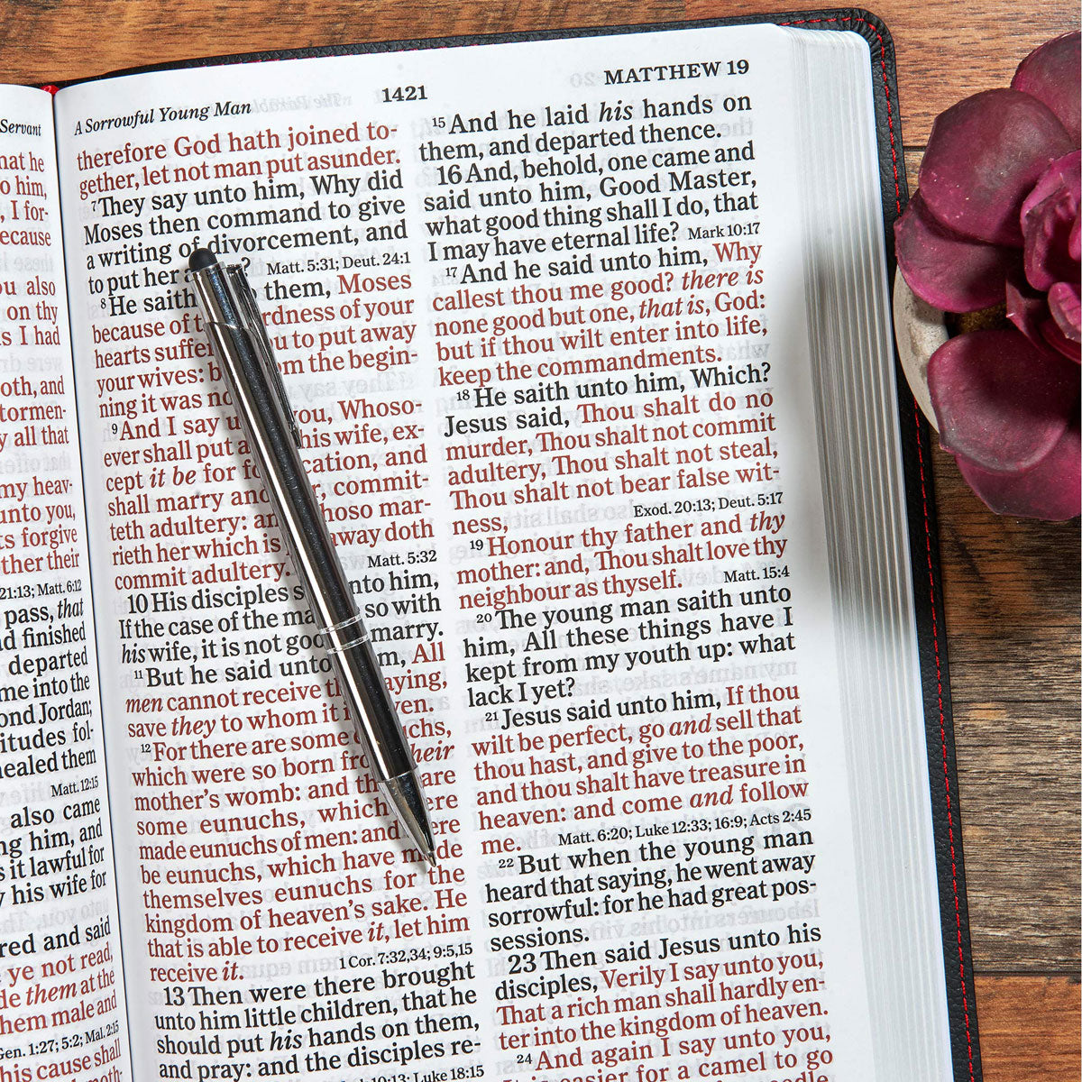KJV Reference Bible Super Giant Print Black (Genuine Leather)