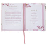 Experiencing God's Blessings: 365 Devotions for Women (Hardcover)